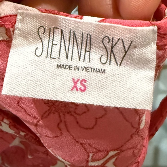 Sienna Sky Pink and White Floral Halter Top - Picture 4 of 4